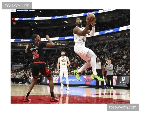 米切尔砍下30+高效得分，主导骑士外线进攻